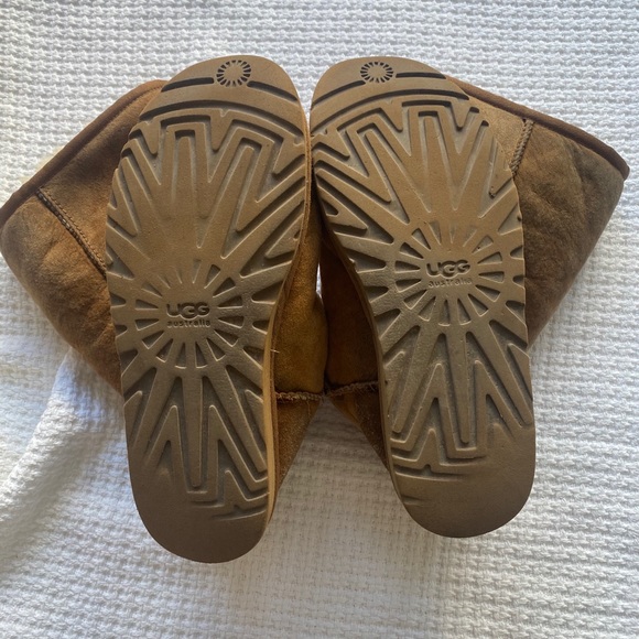 Brown Uggs - Picture 4 of 4